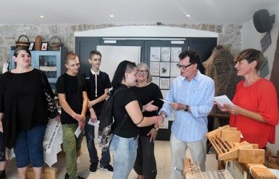DESA - STIPENDIJE, 27.09.2019. BY ZT - (14).JPG
